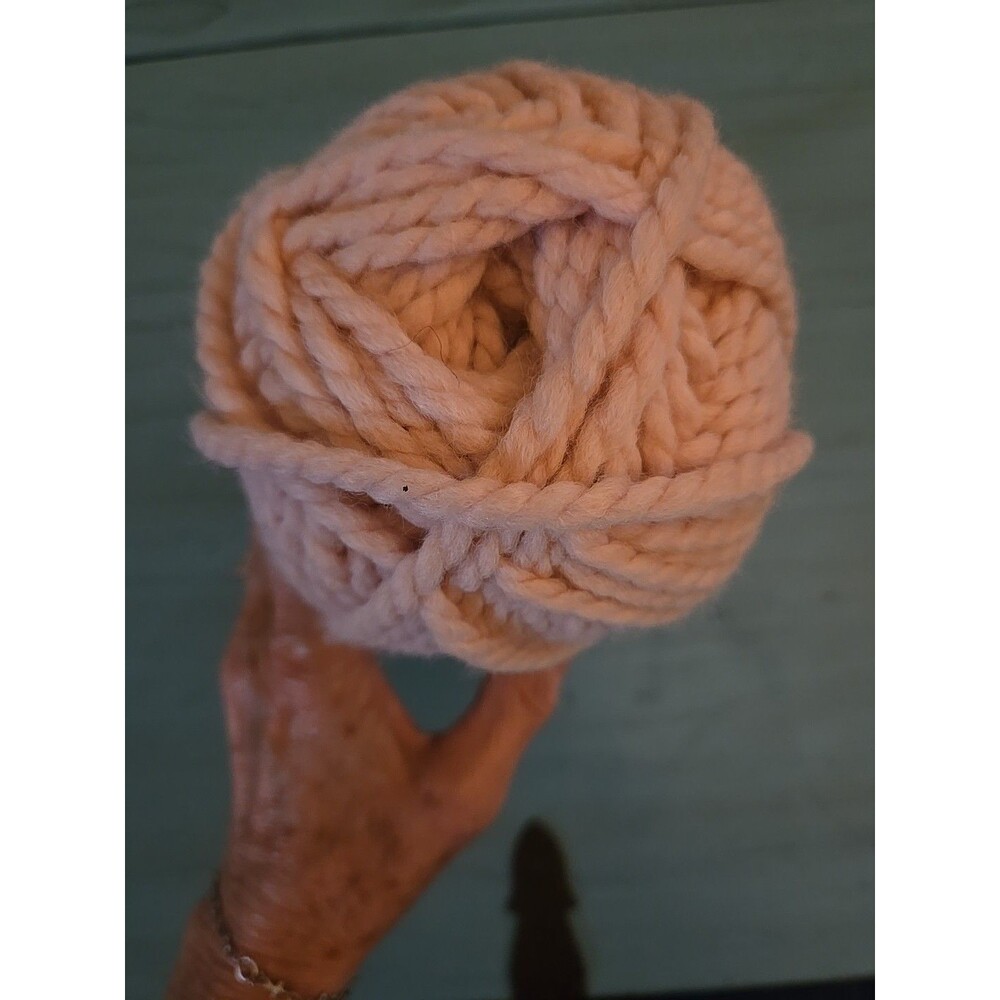 Lion Brand Wool-Ease Thick & Quick Yarn Rouge Color 6oz/170g 106yds/97m Bulky#6 - Picture 6 of 6